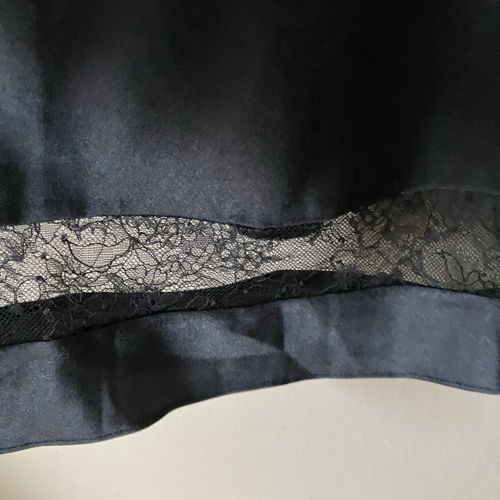 VICTORIA SECRET Elegant Black Lace Trim Chemise - Picture 7 of 8